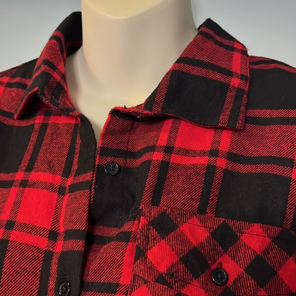 Plaid flannel - Picture 3 of 8